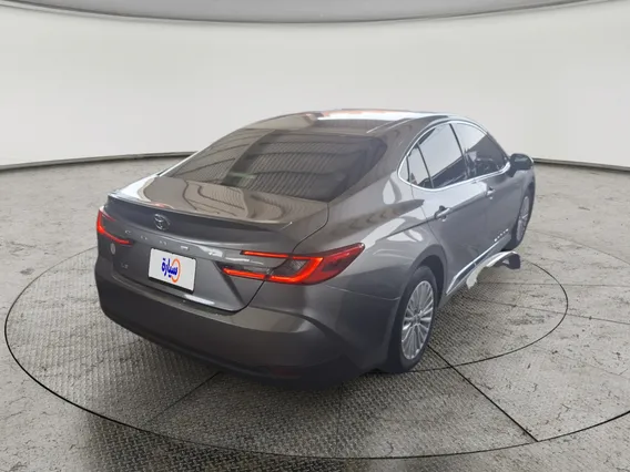 تويوتا كامري LE 2025 