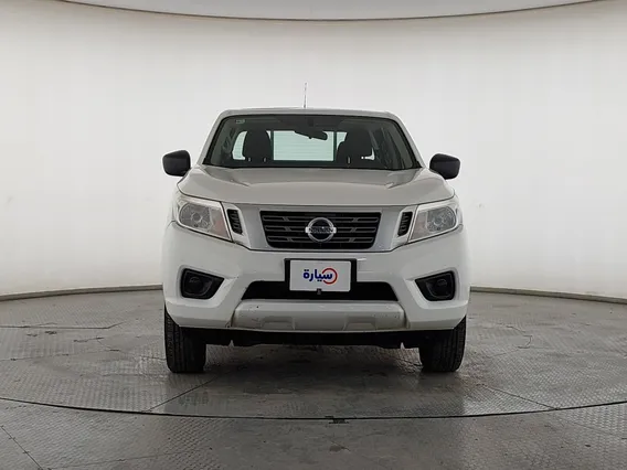 Nissan Navara DC 4x4 2022 دبل
