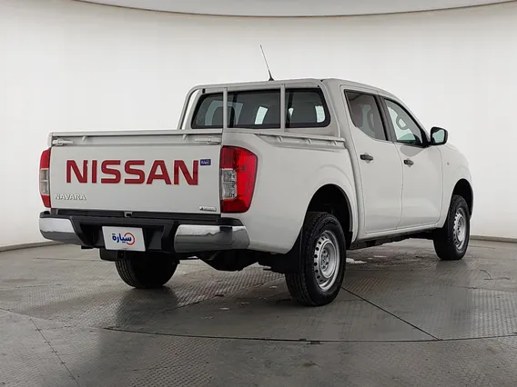 Nissan Navara DC 4x4 2022 دبل