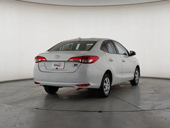 Toyota Yaris  Y 2022 