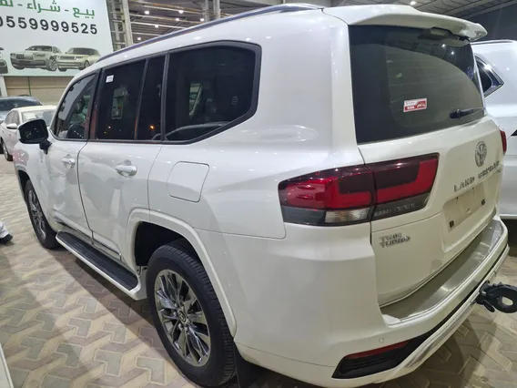 Toyota Land Cruiser GXR5 2024 