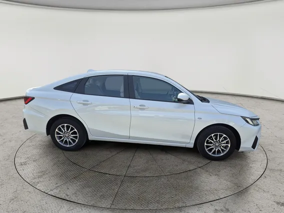 تويوتا يارس Y 2024 