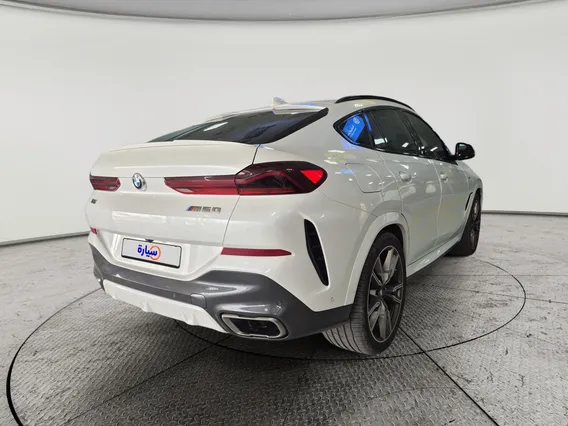 BMW X Series 6 M 50i  2022 