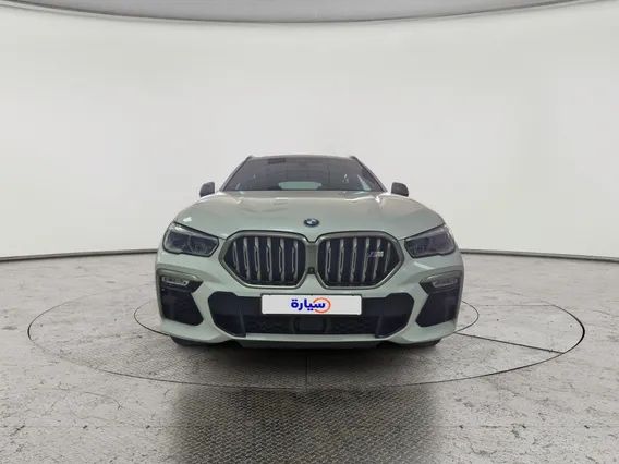 BMW X Series 6 M 50i  2022 
