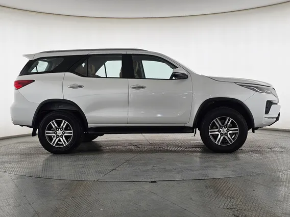 Toyota Fortuner VX 2023 دبل