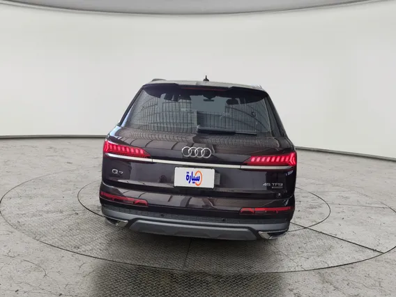 Audi Q7  2021 