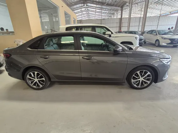 جيلي امجراند GF 2025 