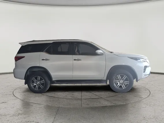 Toyota Fortuner VX 2023 دبل