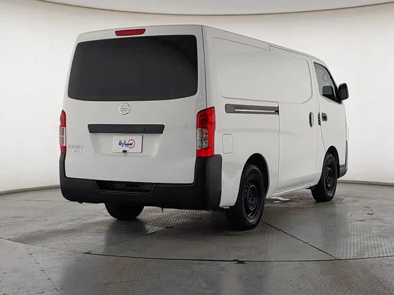 نيسان باص اورفان NV350 2021 