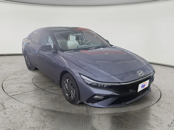 Hyundai Elantra Smart 2025 