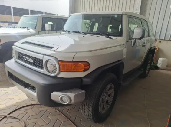 تويوتا اف جي FJ Cruiser 2023 دبل