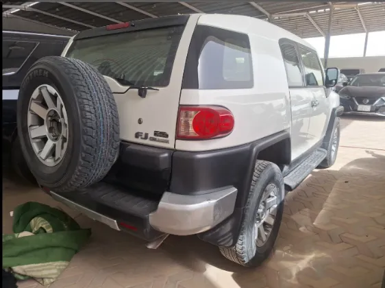 تويوتا اف جي FJ Cruiser 2023 دبل