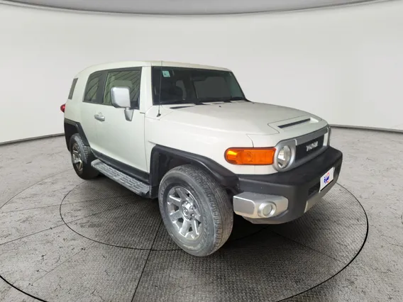 تويوتا اف جي FJ Cruiser 2023 دبل