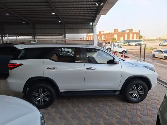 Toyota Fortuner GX 2024 دبل