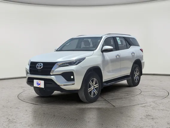 Toyota Fortuner VX 2023 دبل
