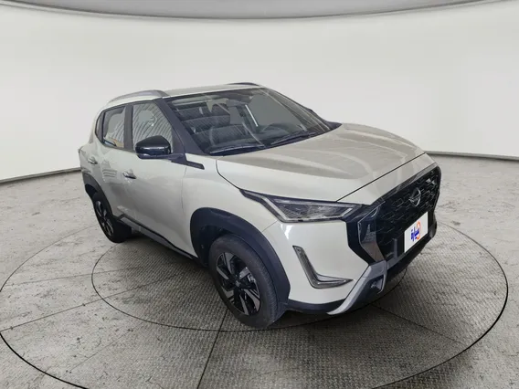 نيسان ماجنايت SV 2025 