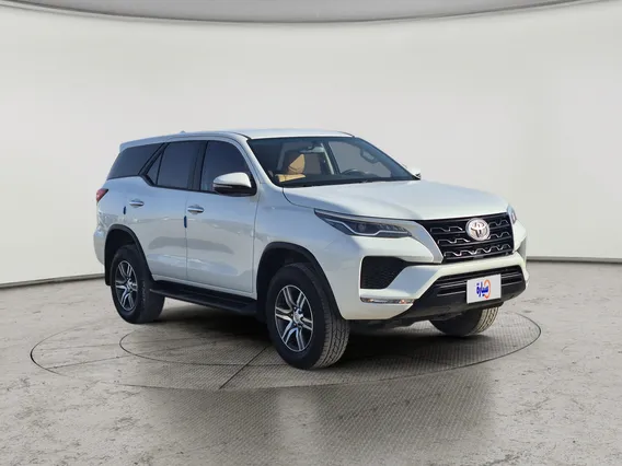 Toyota Fortuner GX 2023 