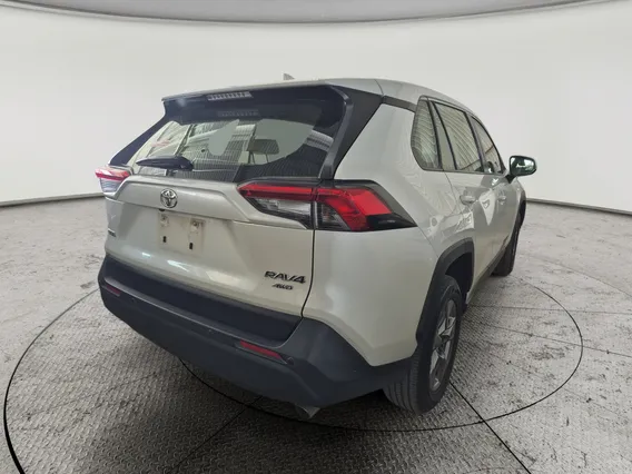 Toyota RAV4 LE 2022 