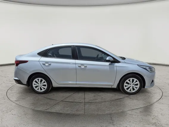 Hyundai Accent Smart 2023 