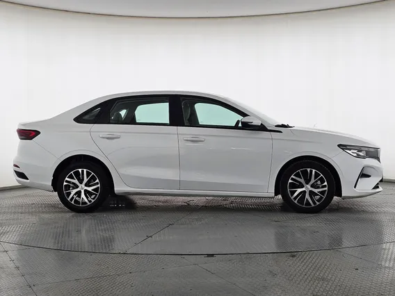 Geely Emgrand GS 2024 