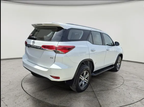Toyota Fortuner VX 2023 دبل