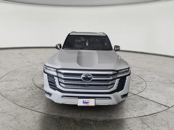 تويوتا لاندكروزر VXR 2023 