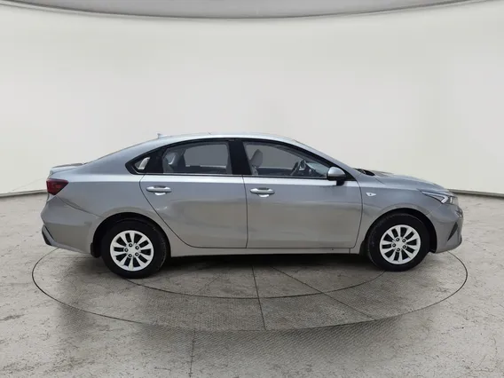 Kia Cerato L 2024 