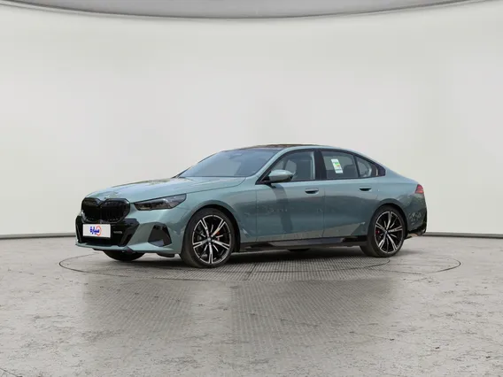 BMW 5 Series 520i M  2026 