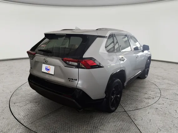 Toyota RAV4 XLE HEV 2025 