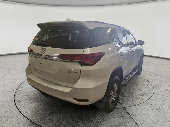 Toyota Fortuner VX 2022 دبل