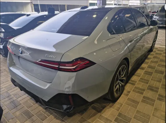 BMW 5 Series 520i 2024 