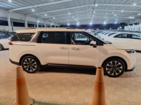 Kia Carnival GL 2022 