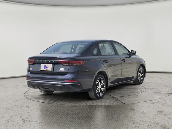 Geely Emgrand GS 2024 
