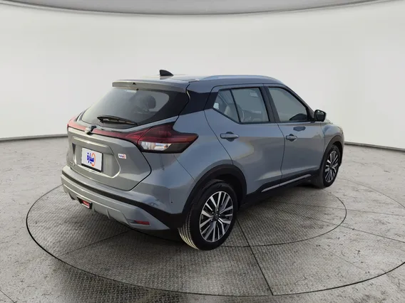 Nissan Kicks SL 2023 