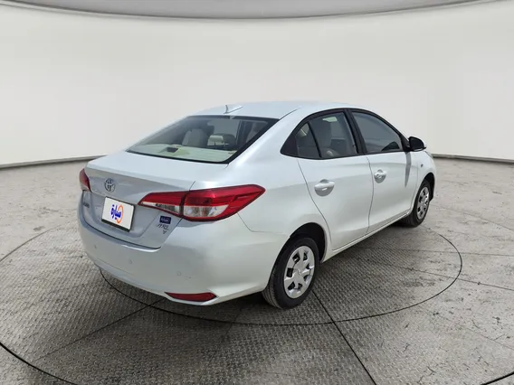 Toyota Yaris  Y 2021 