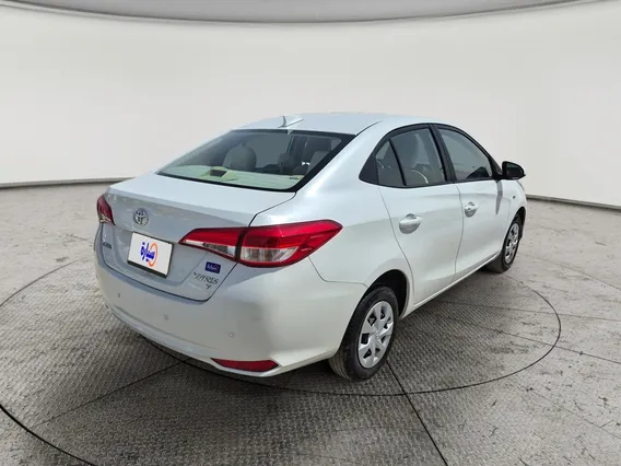 Toyota Yaris  Y 2021 