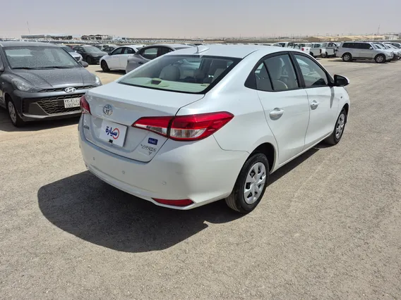 Toyota Yaris  Y 2021 
