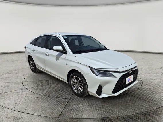 Toyota Yaris  Y 2023 