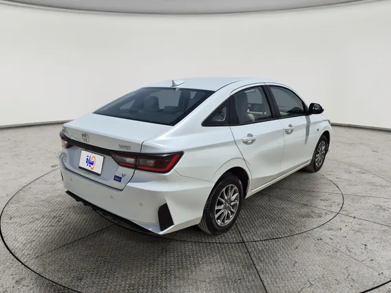 Toyota Yaris  Y 2023 