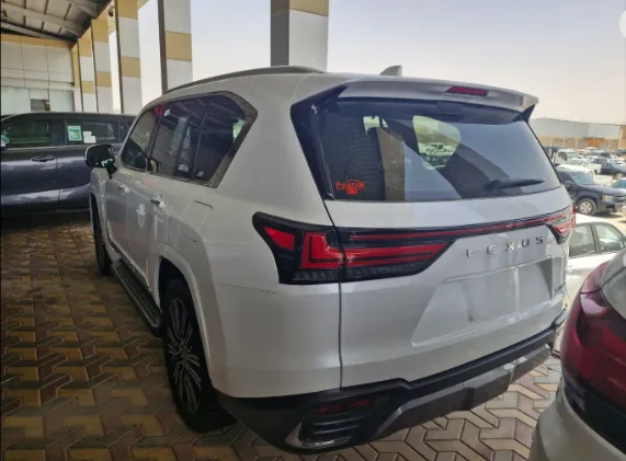 Lexus LX 600 2025 