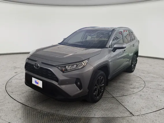 Toyota RAV4 XLE 2024 