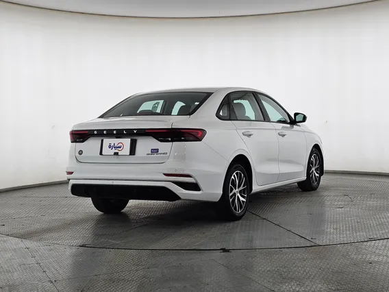 Geely Emgrand GS 2024 