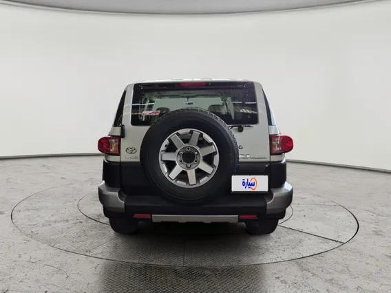 تويوتا اف جي FJ Cruiser 2023 دبل
