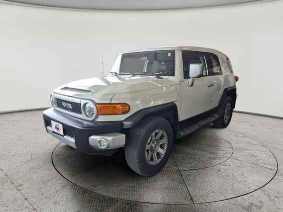 تويوتا اف جي FJ Cruiser 2023 دبل