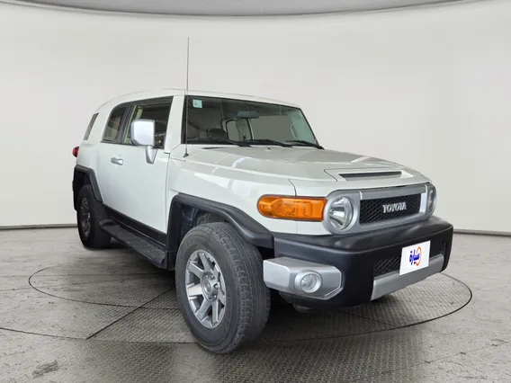 تويوتا اف جي FJ Cruiser 2023 دبل
