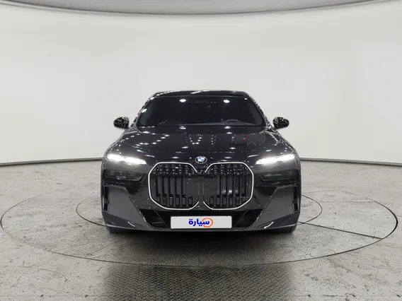 BMW 7 Series 760i 2026 دبل