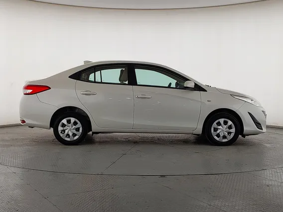 Toyota Yaris  Y 2020 