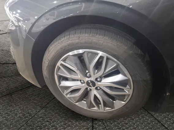 Kia K5 GL 2023 