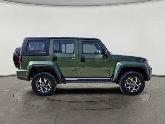 BAIC BJ40 C Luxury 2023 دبل