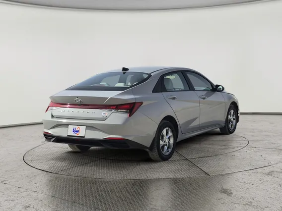 Hyundai Elantra Smart 2023 
